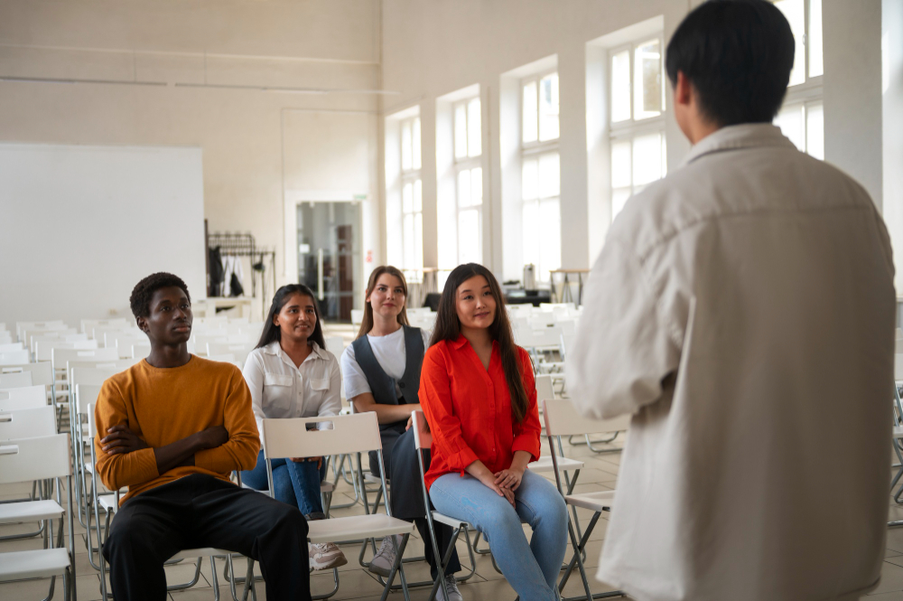 English Language Club Home